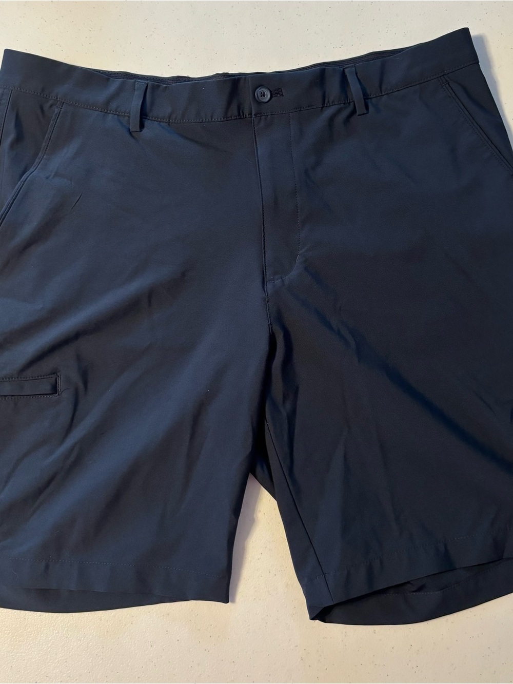 Greg NormanMen's Flat Front Navy Performance Shorts size 38